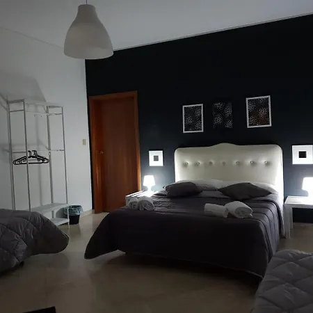 Bed and Breakfast Albaships